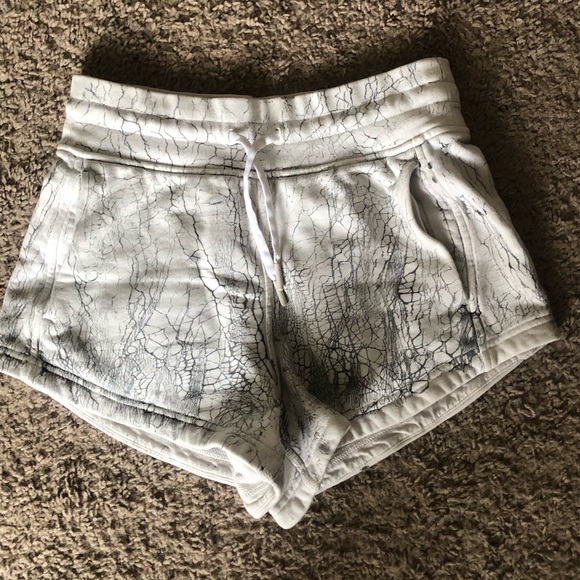 Inner Glow High Rise Short - Picture 2 of 5